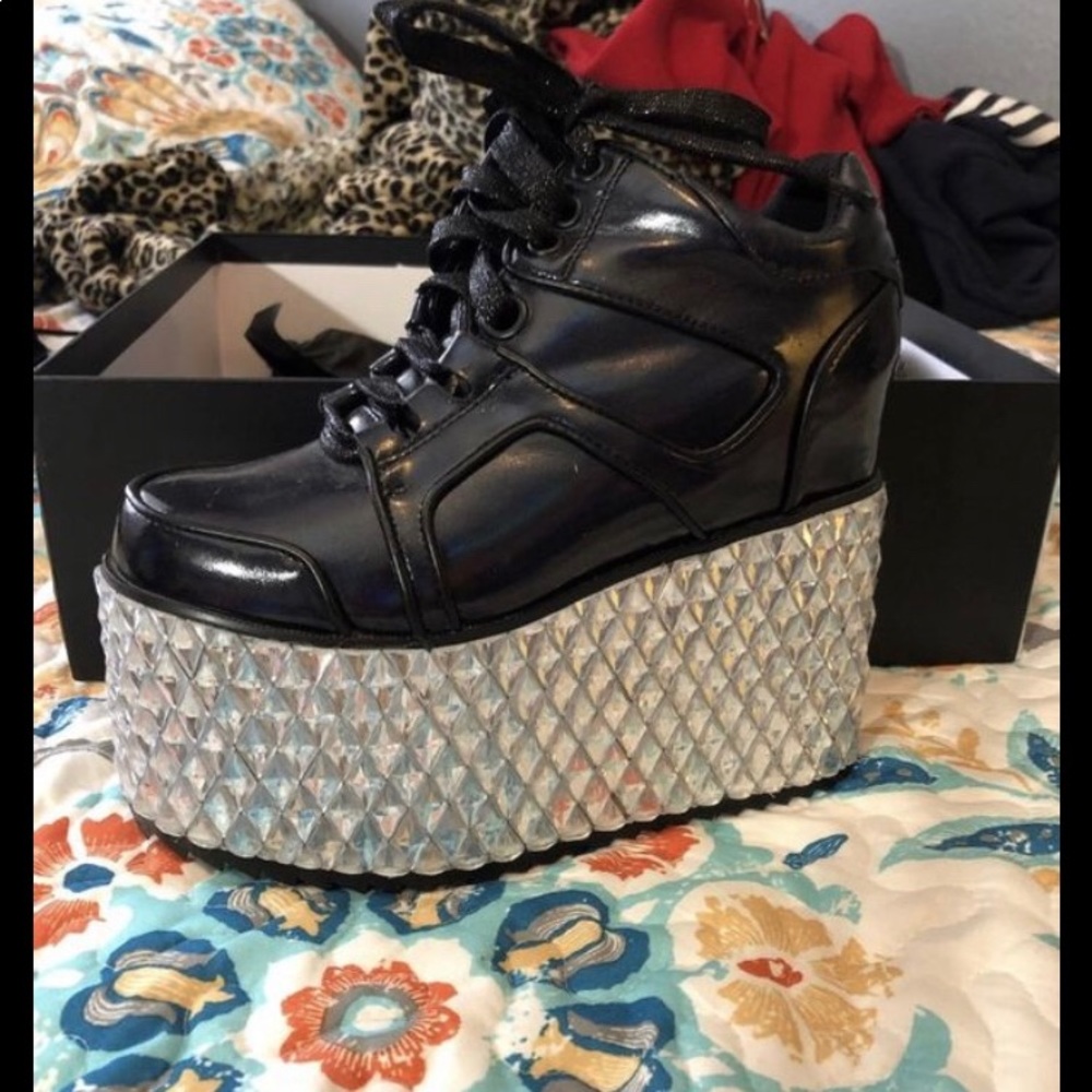 Club XXX platforms
